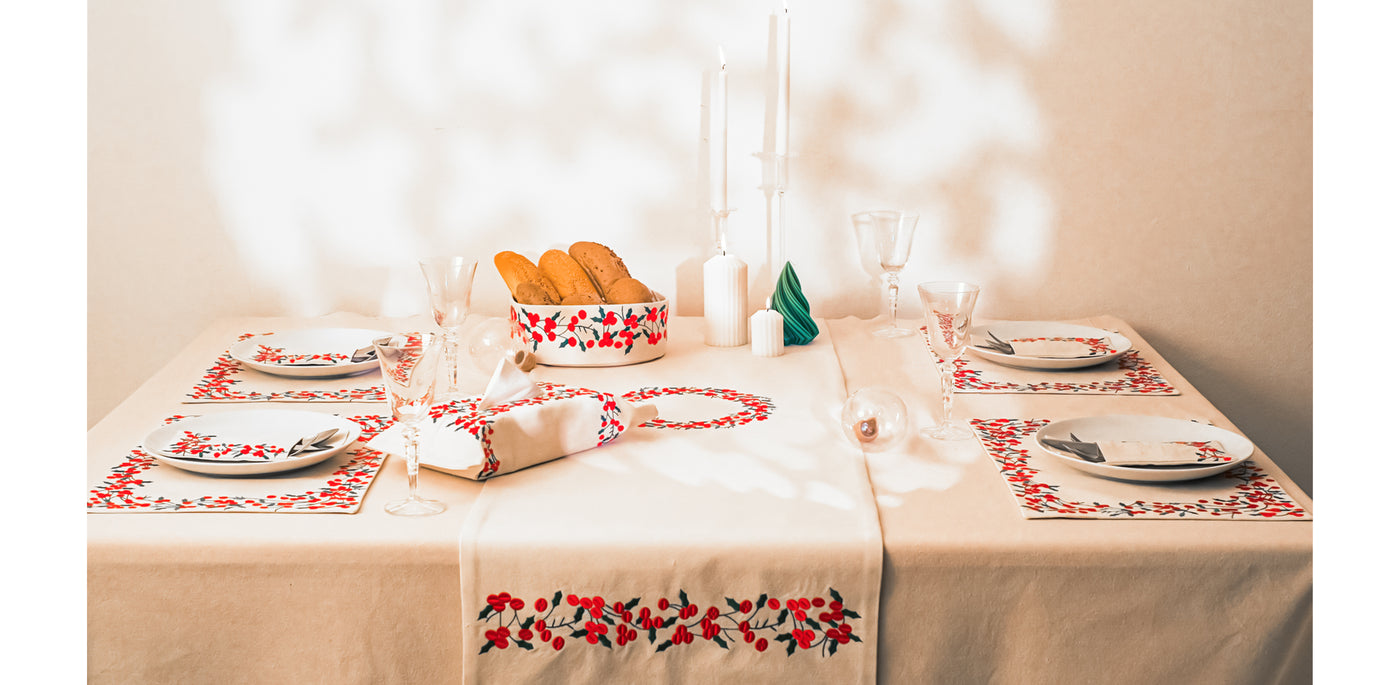 Berry Bliss Table Runner