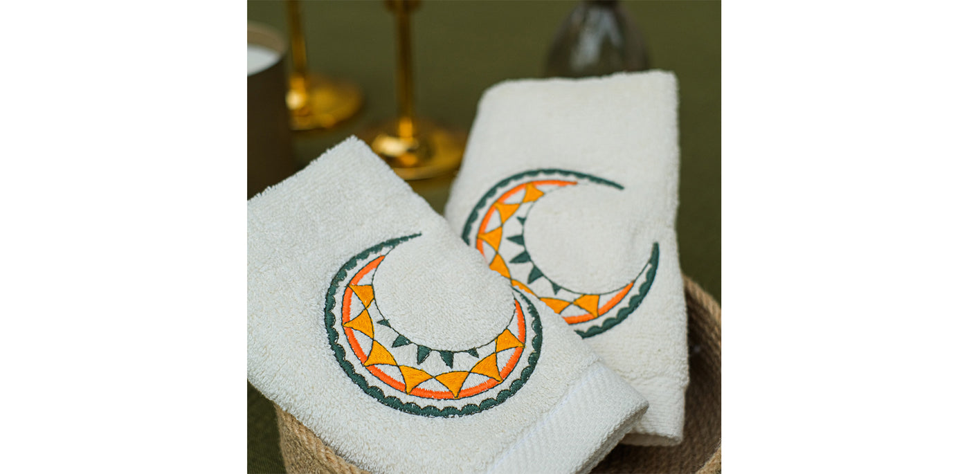 Crescent Guest Towel Set