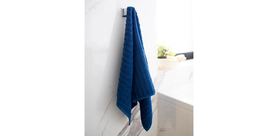 Dashes Jacquard Towel 550GSM