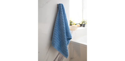 Dashes Jacquard Towel 550GSM