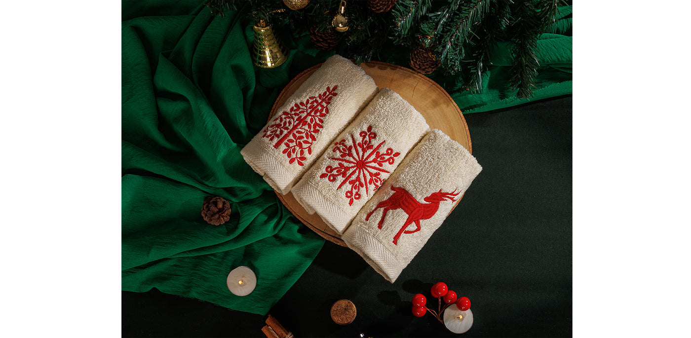 Deer, Tree, Snowflake Guest Towel Set