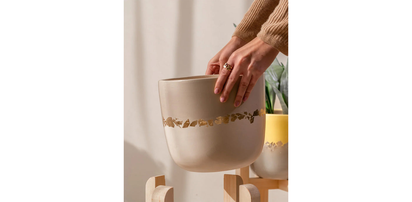 Gold Khaki Pot