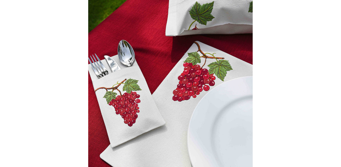 Grapevine Cutlery Sleeve Set