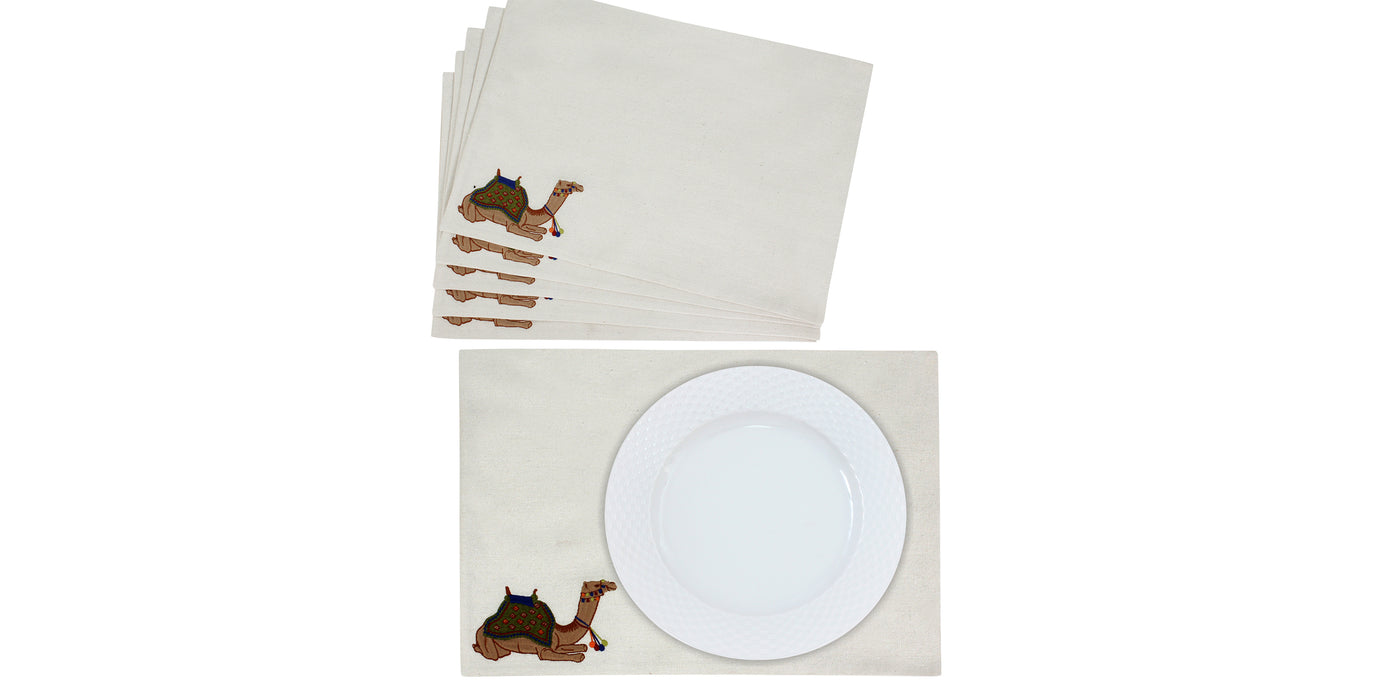 Naka Placemats Set