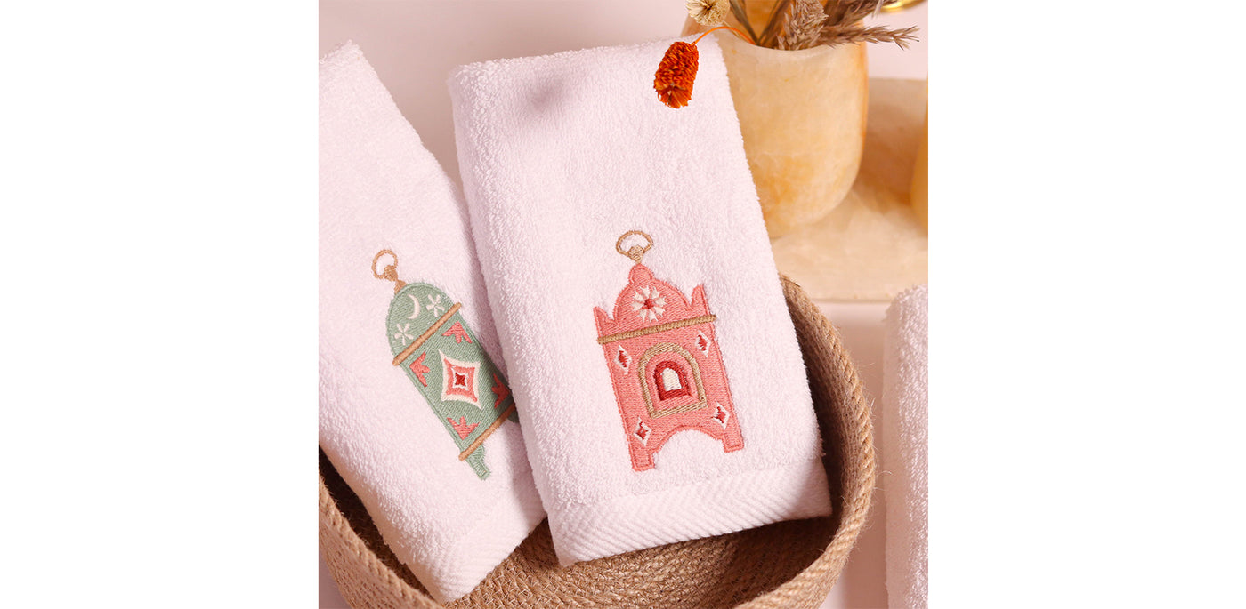 Pastel Lanterns Guest Towels Set