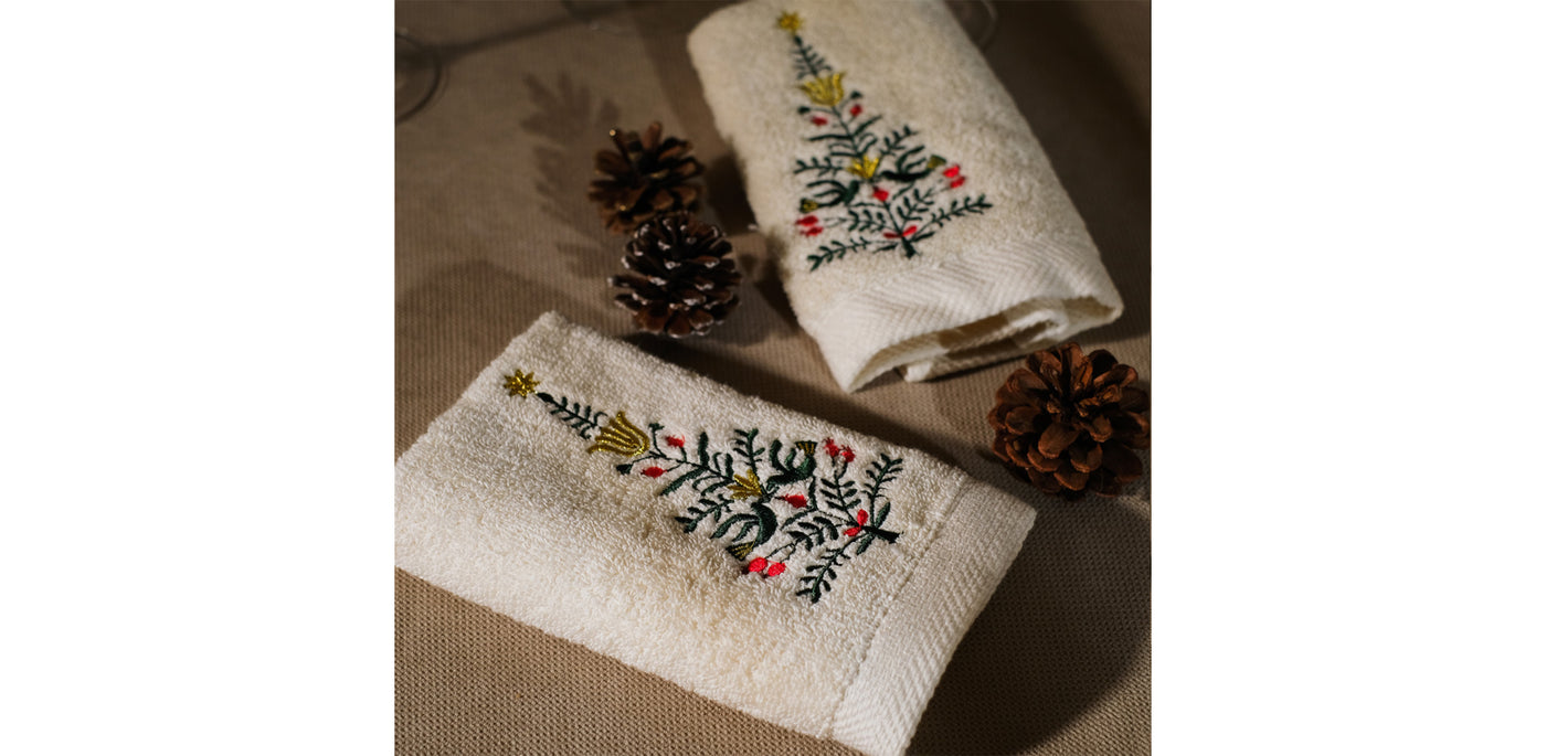 Peaceful Christmas Guest Towels Set