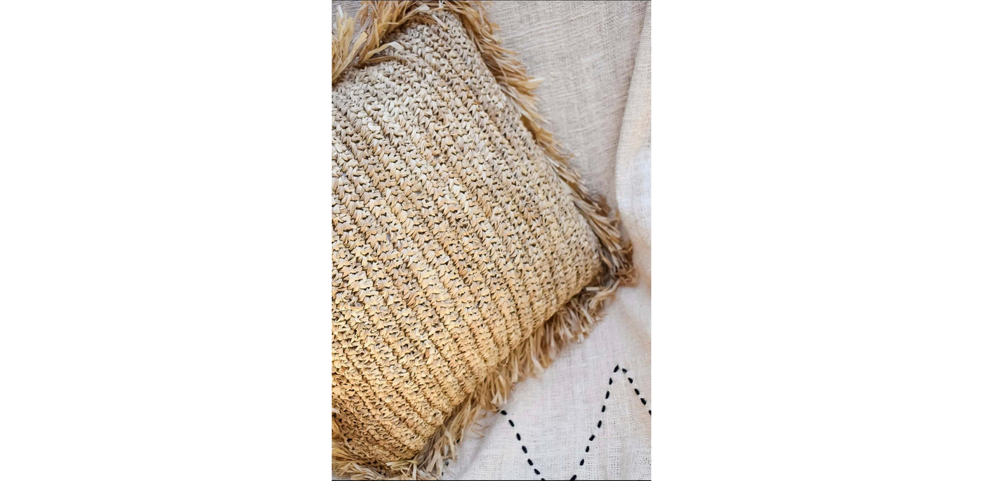 Square Raffia Cushion With Fringes