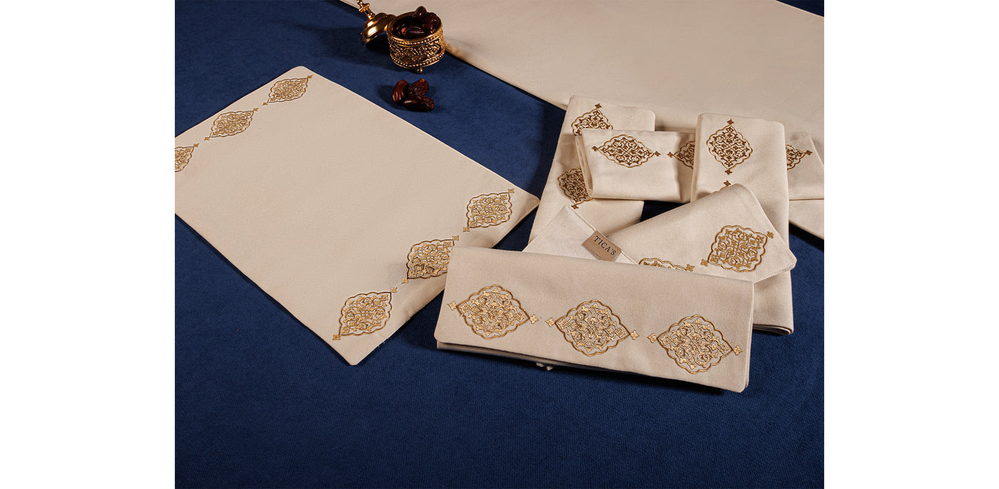 Gold Ramadan Arabesque Placemat Set