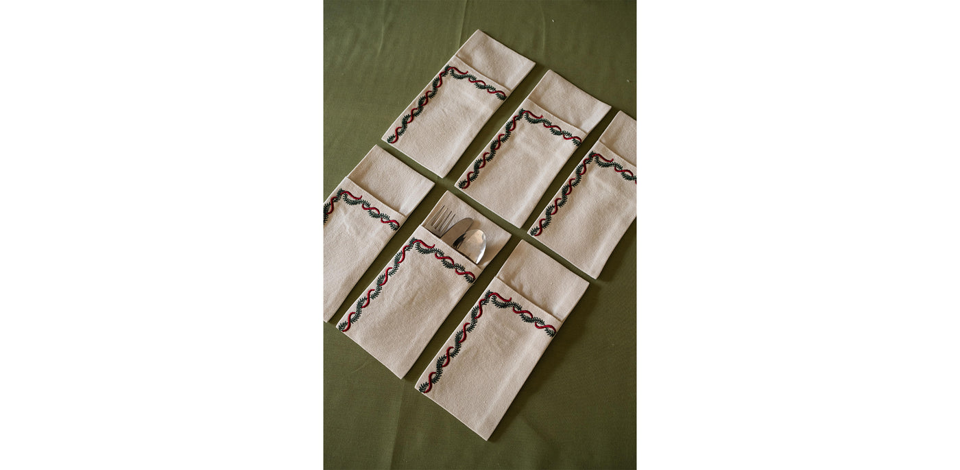 Christmas Garland Cutlery Sleeve Set