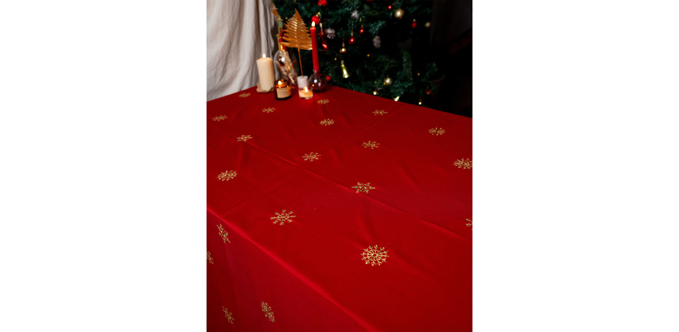 Snowflake Red Tablecloth