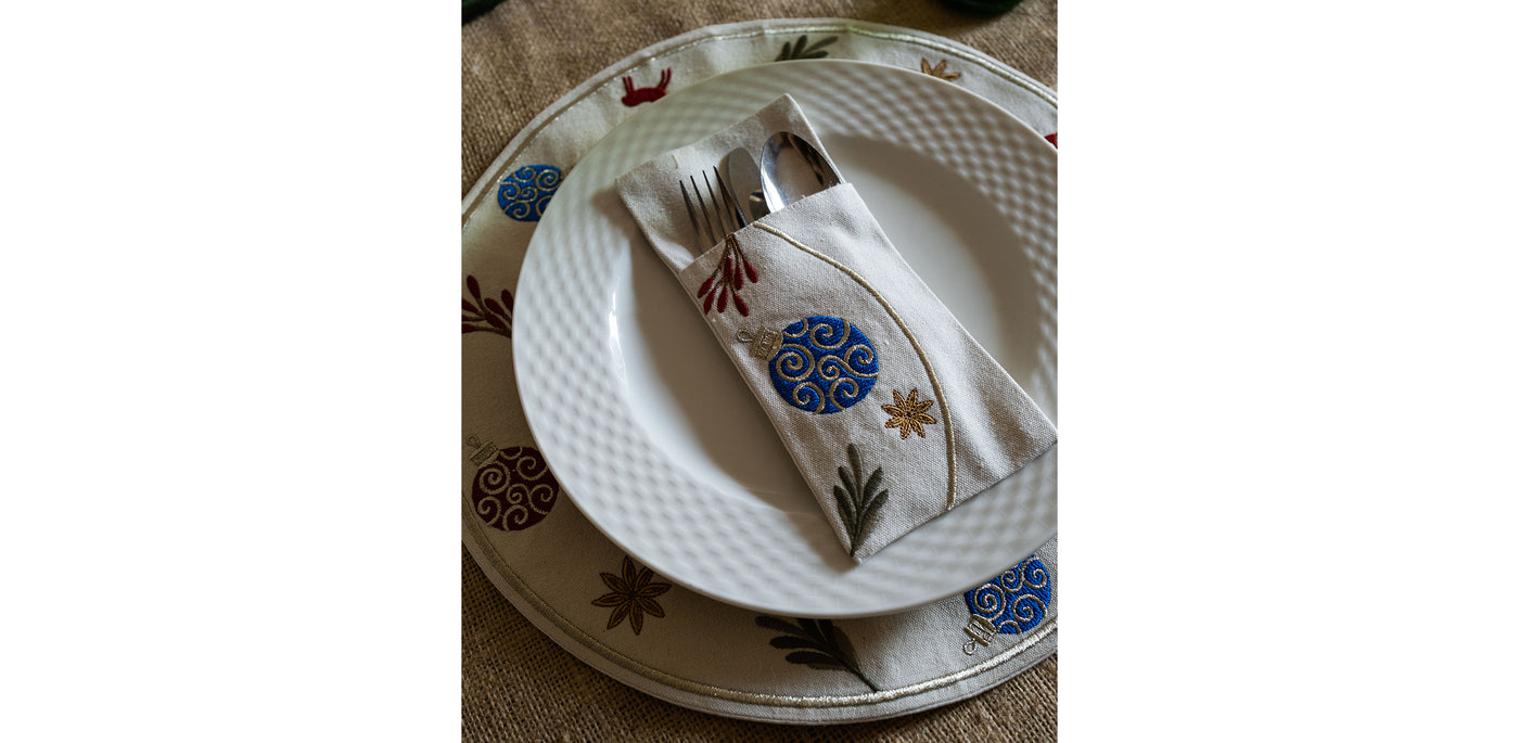 Festive Ornaments Cutlery Sleeve Set