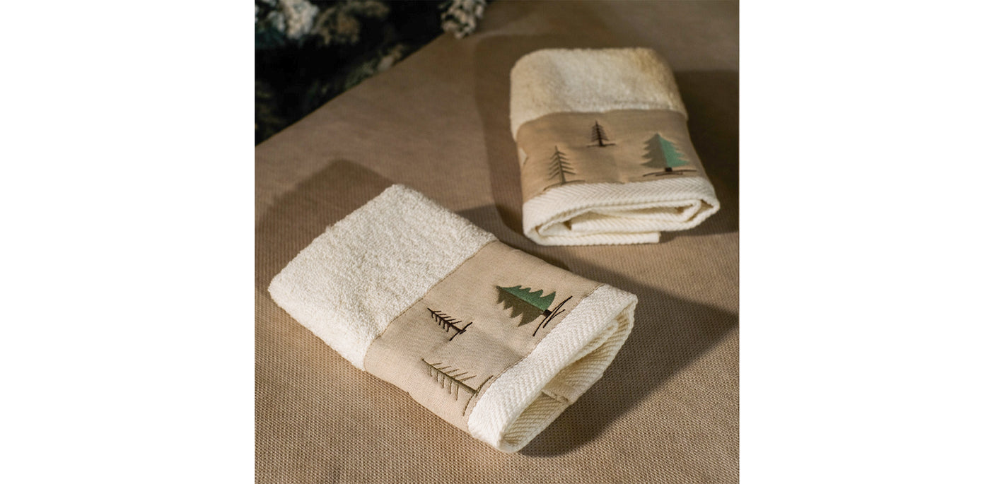 Whimsical Winter Guest Towels Set