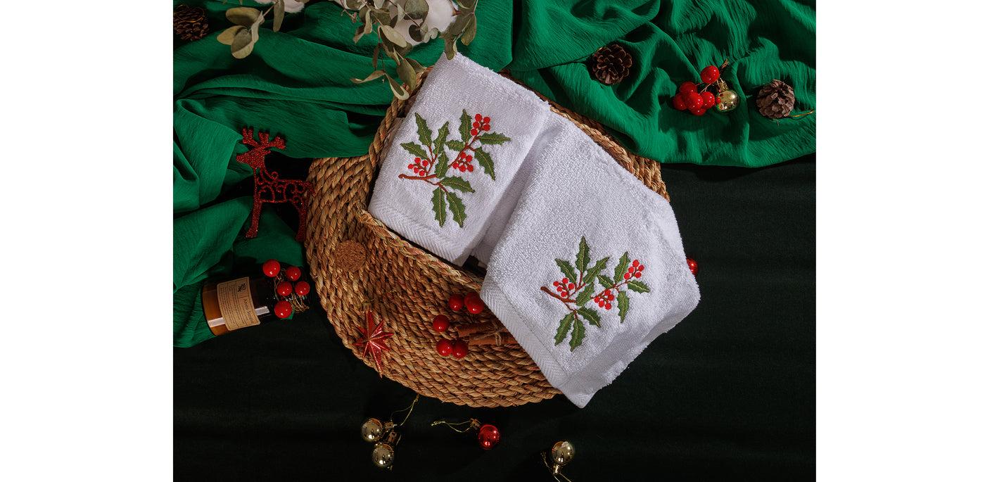 Winterberry Guest Towel Set