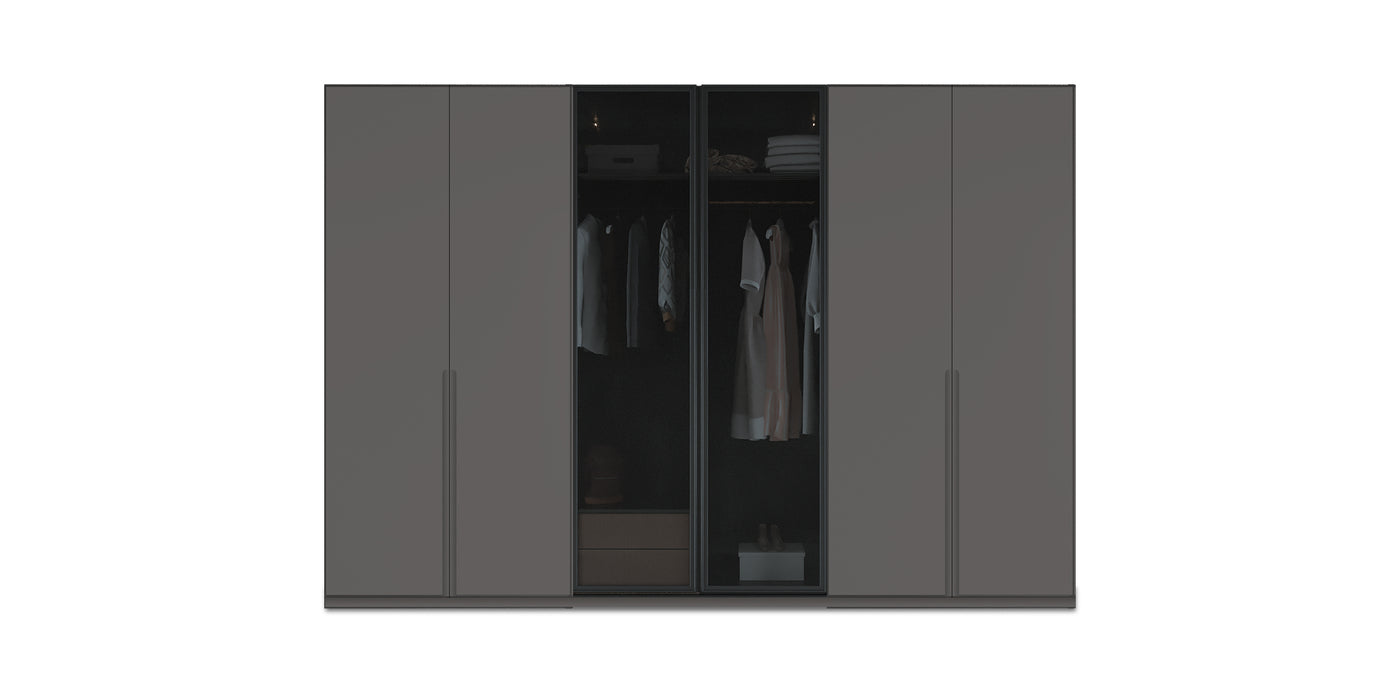 Night Triple Glass / Lacquered Wardrobe